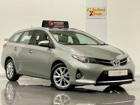 TOYOTA AURIS at Too Good 2 Trade Brigg
