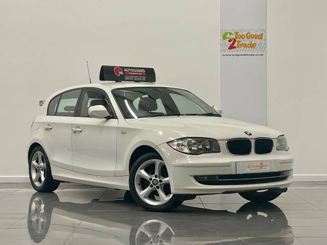 BMW 1 Series 2.0 116d Sport 5dr Hatchback Diesel White